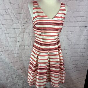 Ann Taylor | Dresses | Ann Taylor Scoop Neck Sheath Dress In Bistretch Size  8p | Poshmark